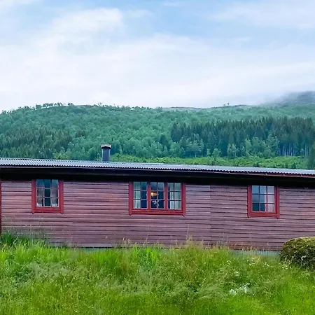 4 Bedroom Lovely In Casa vacanze